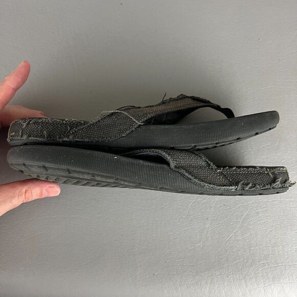 Crocs Sandals Womens 9 Thong Slip On Flip Flops Green Fabric Men - Picture 6 of 10